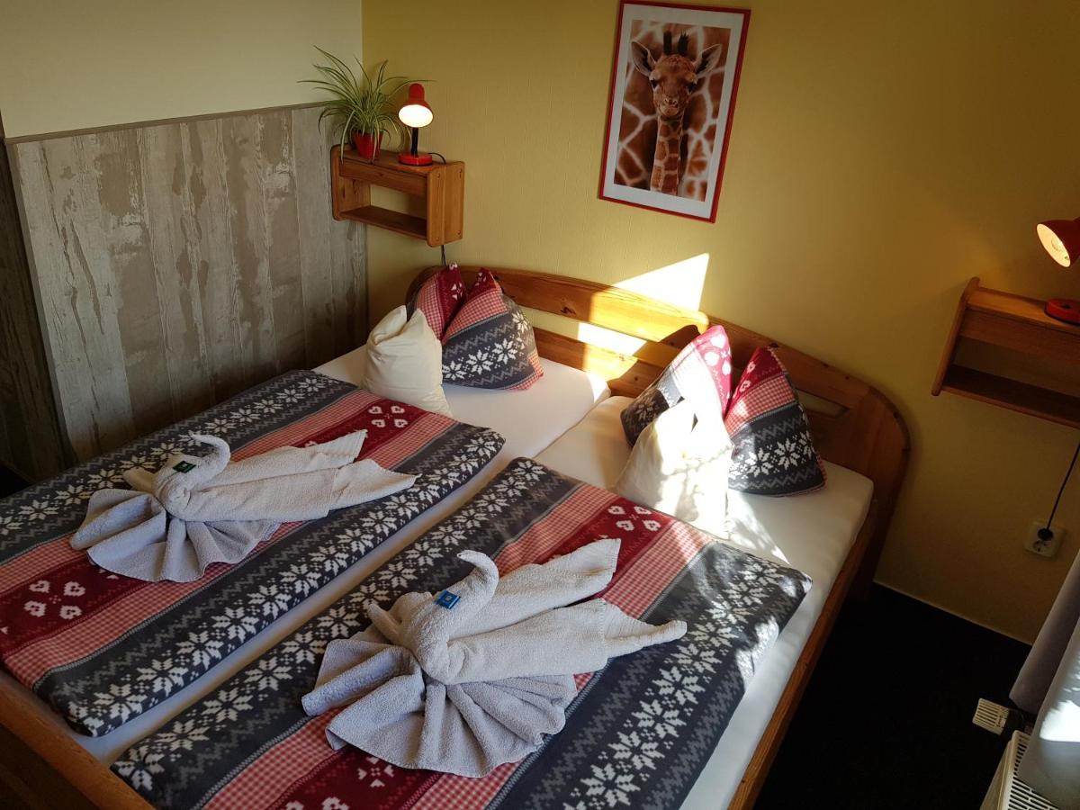 Landhotel Pathes Hof Volkenshagen Esterno foto