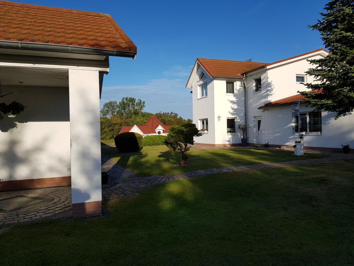 Landhotel Pathes Hof Volkenshagen Esterno foto